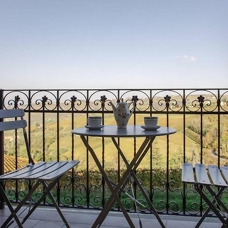 Casa Rubbo - Appartamento In Collina 'Monviso' Alba  Dış mekan fotoğraf