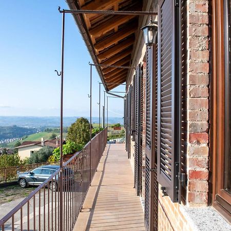 Casa Rubbo - Appartamento In Collina 'Monviso' Alba  Dış mekan fotoğraf