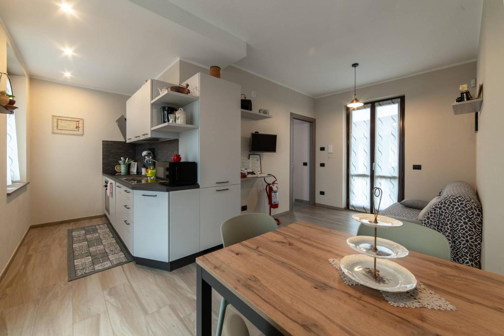 Casa Rubbo - Appartamento In Collina 'Monviso' Alba  Dış mekan fotoğraf