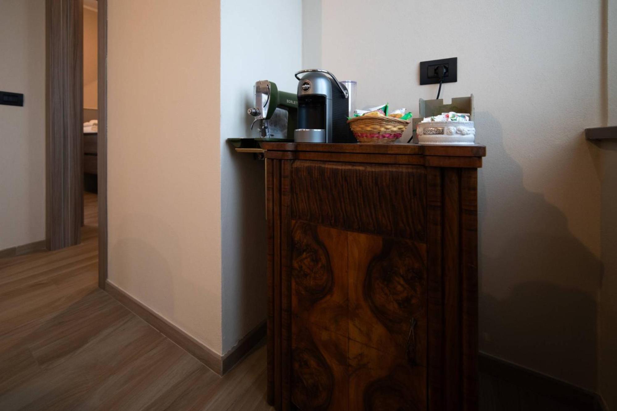 Casa Rubbo - Appartamento In Collina 'Monviso' Alba  Dış mekan fotoğraf